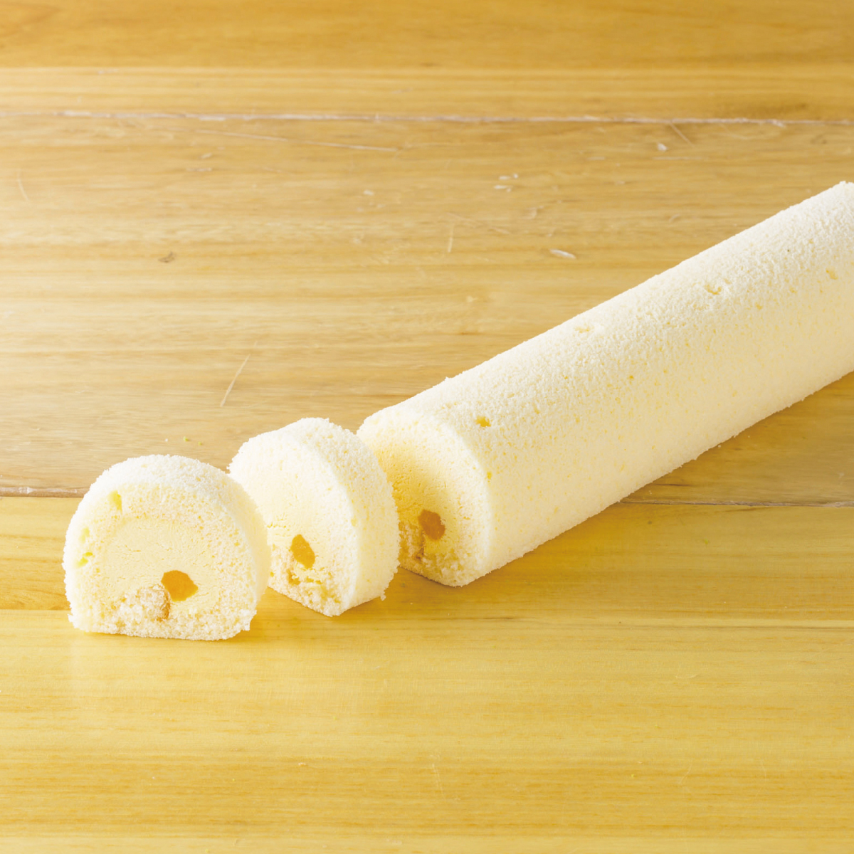 冷凍　ロールケーキ（黄桃＆マンゴー）　1本